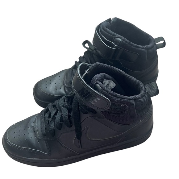 Nike court borough 2 high top sneakers black on black Big Boys 6.5 CD-7782-001 - Picture 2 of 15